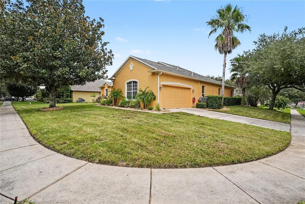 316 HARTS OAK PLACE Seffner, FL 33584