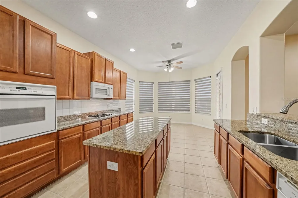 316 HARTS OAK PLACE Seffner, FL 33584