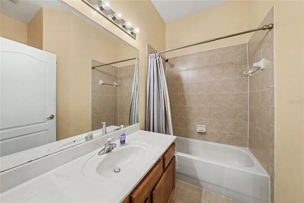 316 HARTS OAK PLACE Seffner, FL 33584