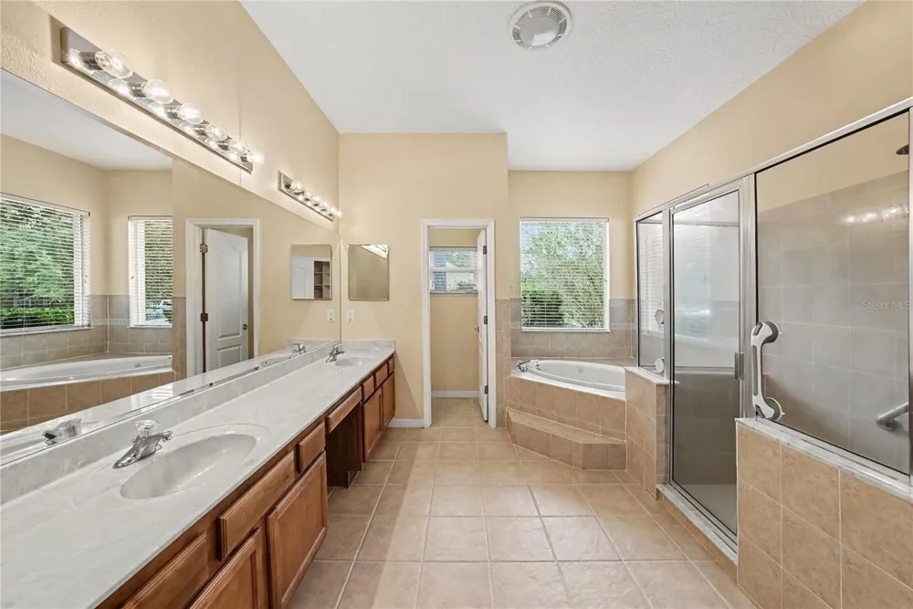 316 HARTS OAK PLACE Seffner, FL 33584