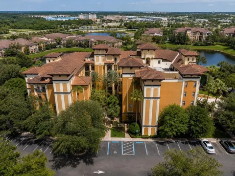 12539 FLORIDAYS RESORT DRIVE #208D