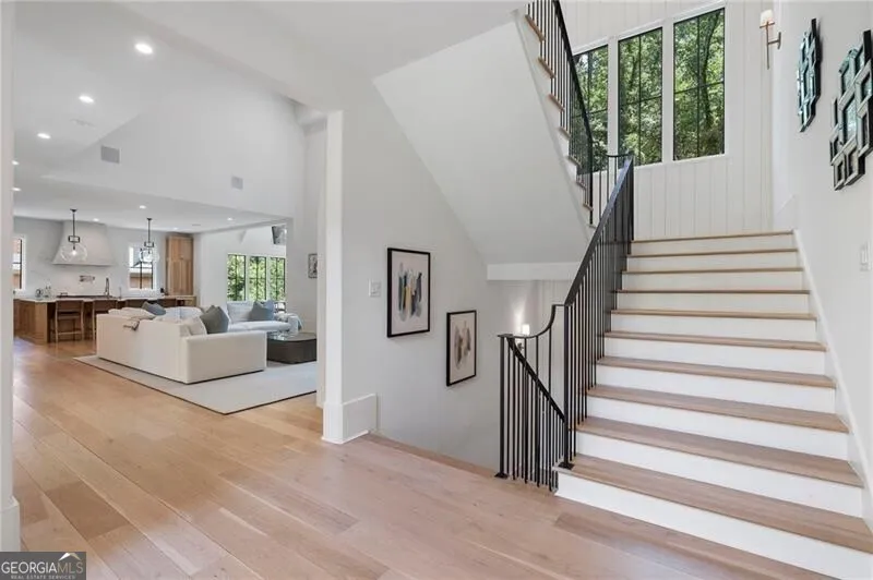 4847 Lake Forrest DR Sandy Springs, GA 30342