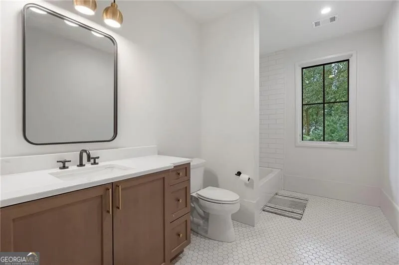 4847 Lake Forrest DR Sandy Springs, GA 30342
