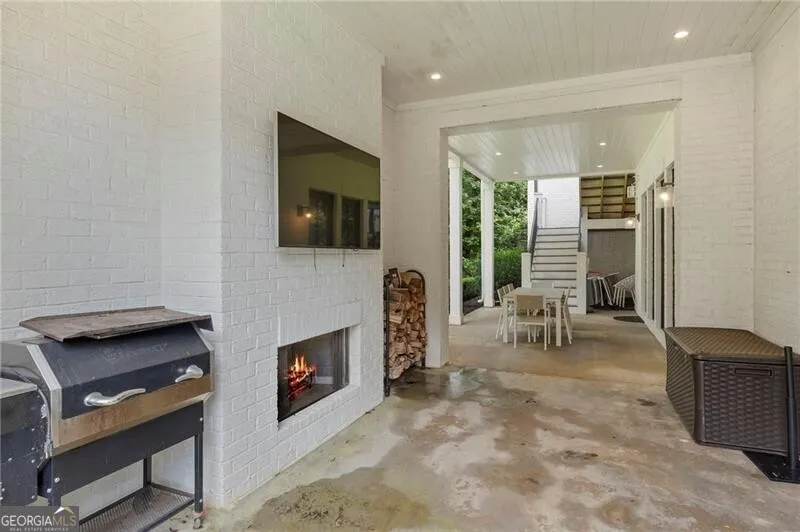 4847 Lake Forrest DR Sandy Springs, GA 30342