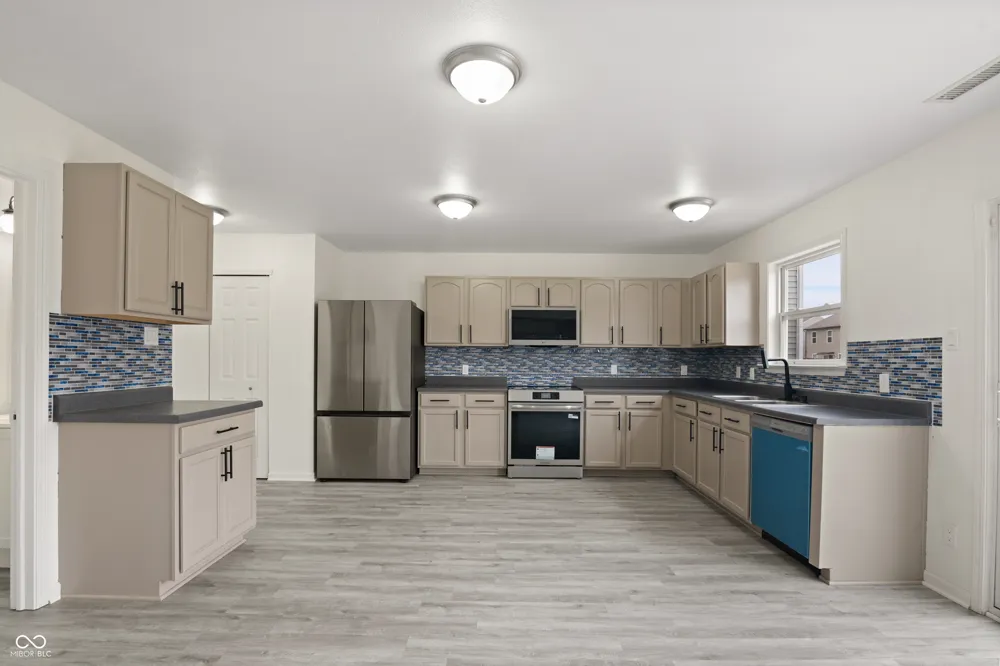 1364 Ellington Drive Shelbyville, IN 46176