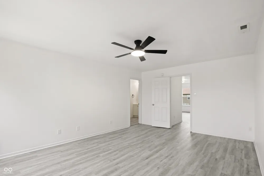1364 Ellington Drive Shelbyville, IN 46176