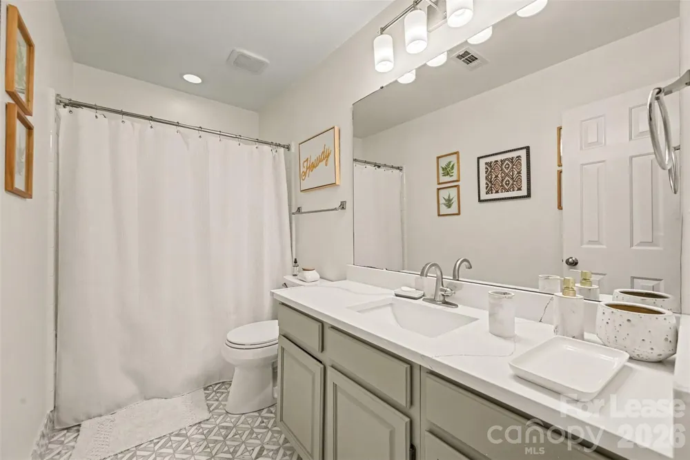 338 Settlers Lane Charlotte, NC 28202