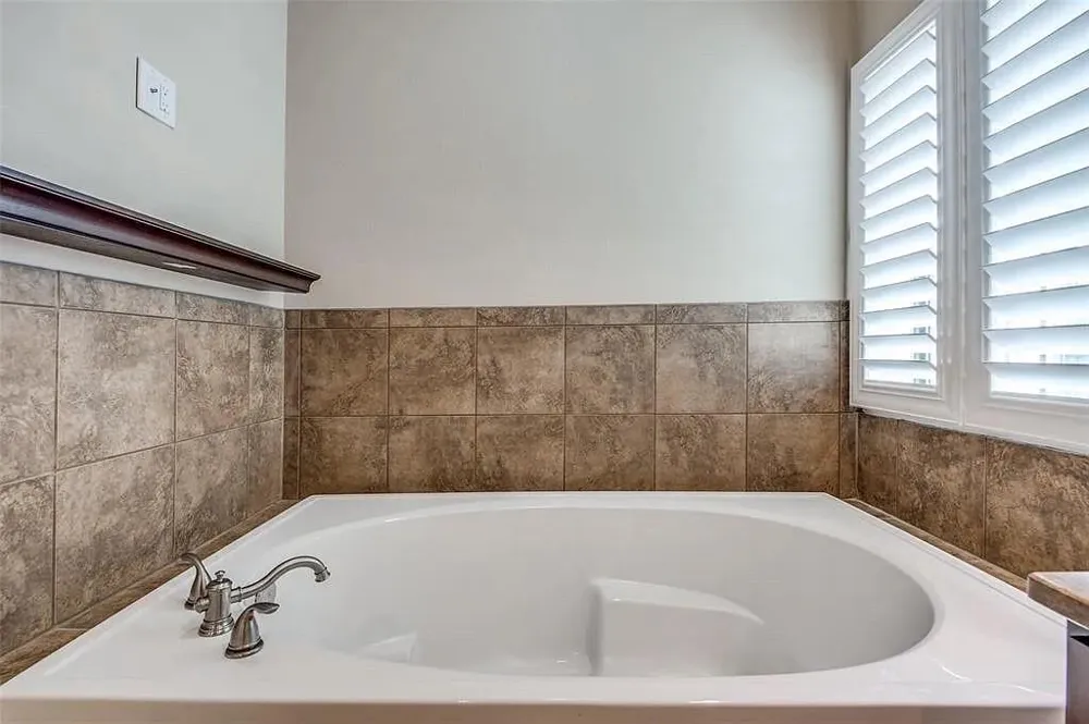 1126 Hempstead Villa Lane Houston, TX 77008