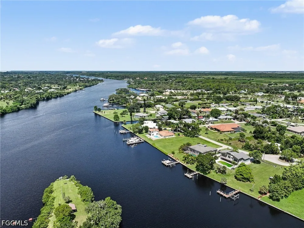 Traverse Drive Alva, FL 33920
