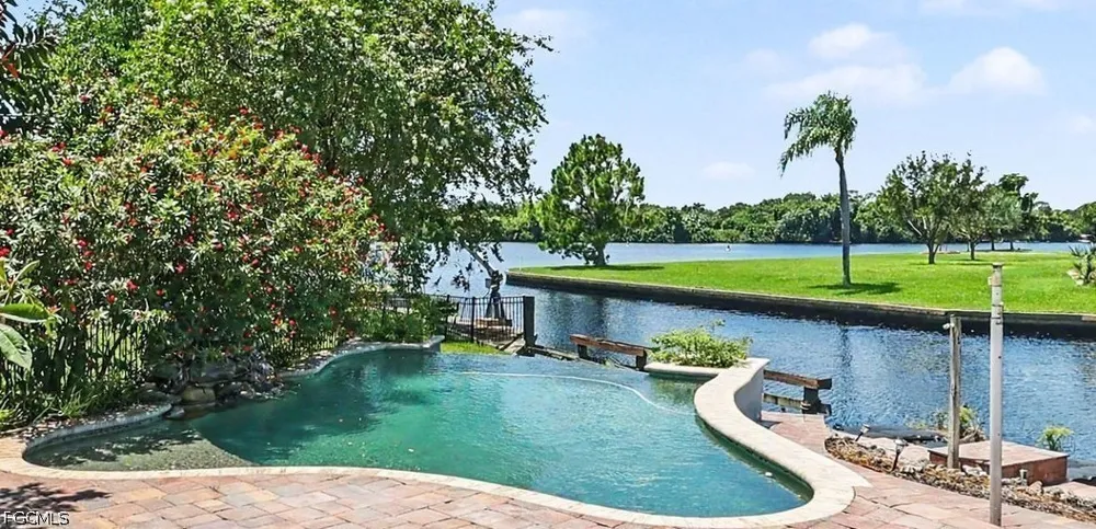 Traverse Drive Alva, FL 33920