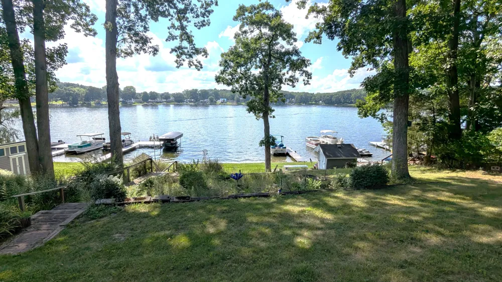 58310 E Clear Lake Road Fabius Township, MI 49093