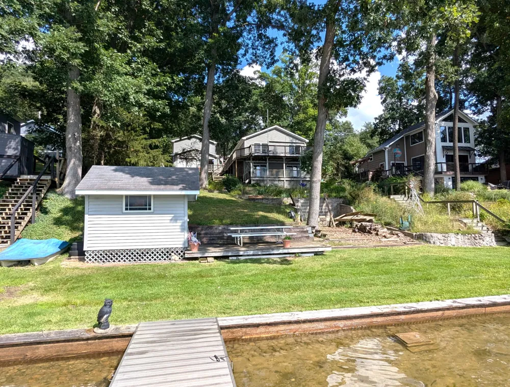 58310 E Clear Lake Road Fabius Township, MI 49093