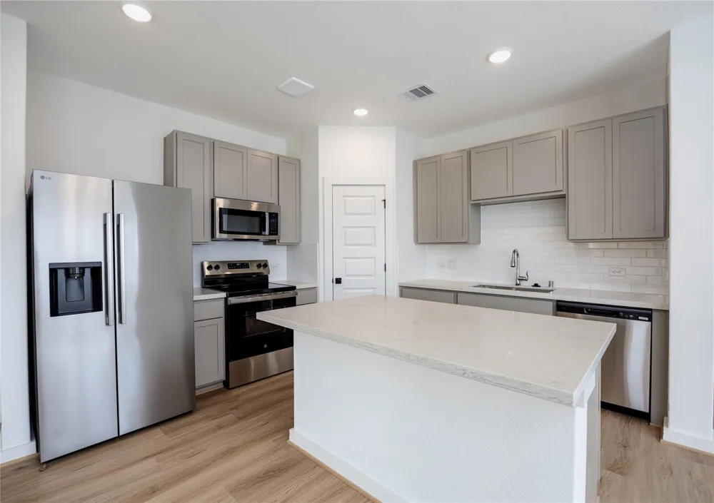 1993 Longmire Villas Court Conroe, TX 77304