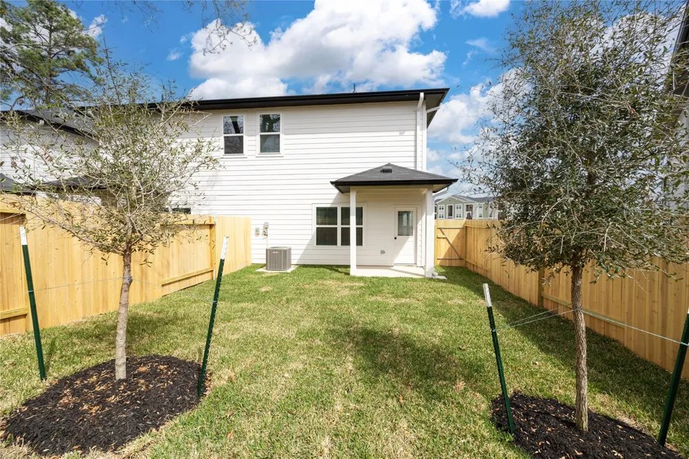 1993 Longmire Villas Court Conroe, TX 77304