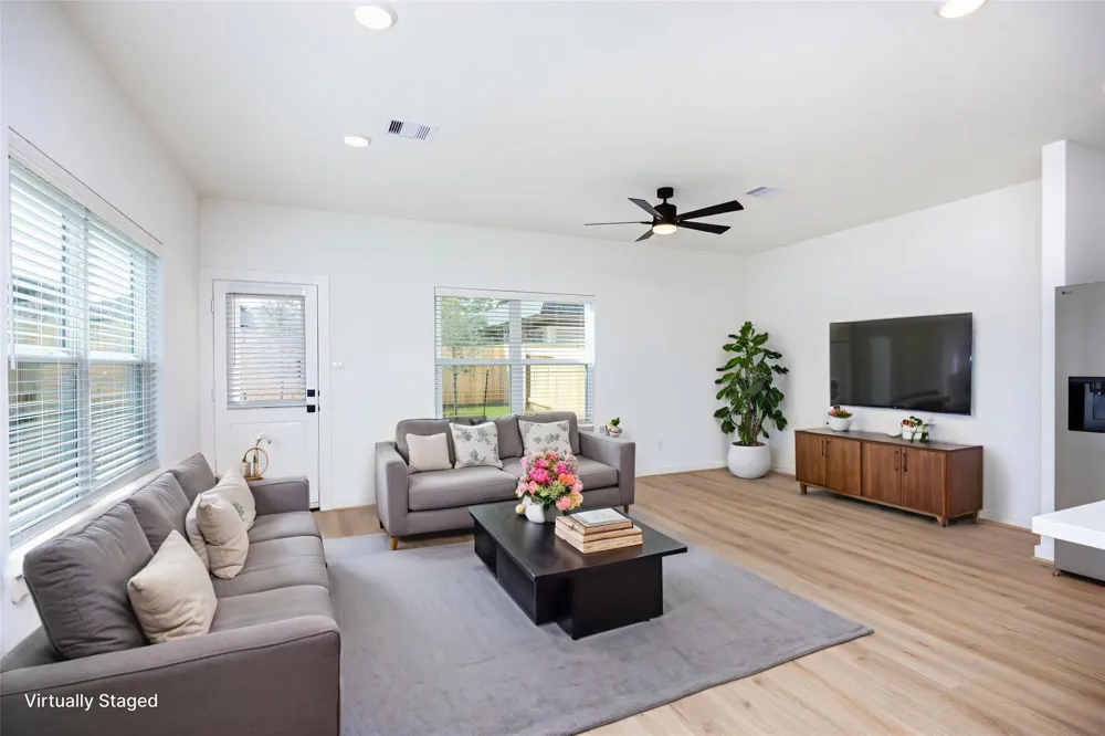 1993 Longmire Villas Court Conroe, TX 77304