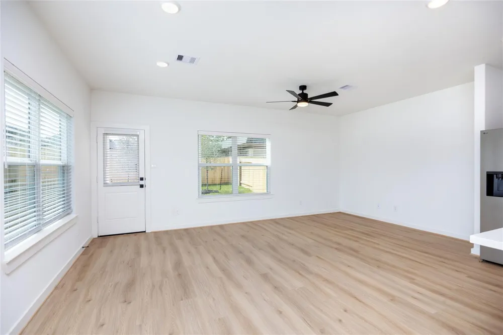1993 Longmire Villas Court Conroe, TX 77304
