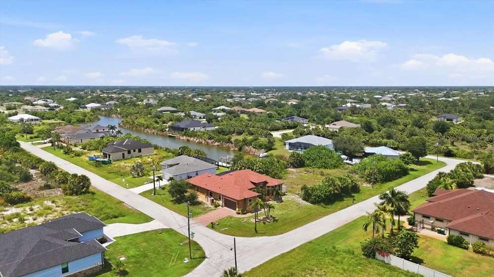 10393 HARLINGEN ST Port Charlotte, FL 33981