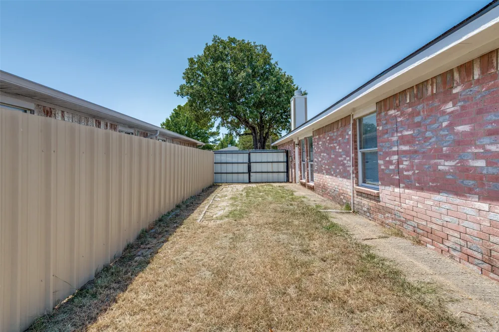 12215 Ortega Street Dallas, TX 75253