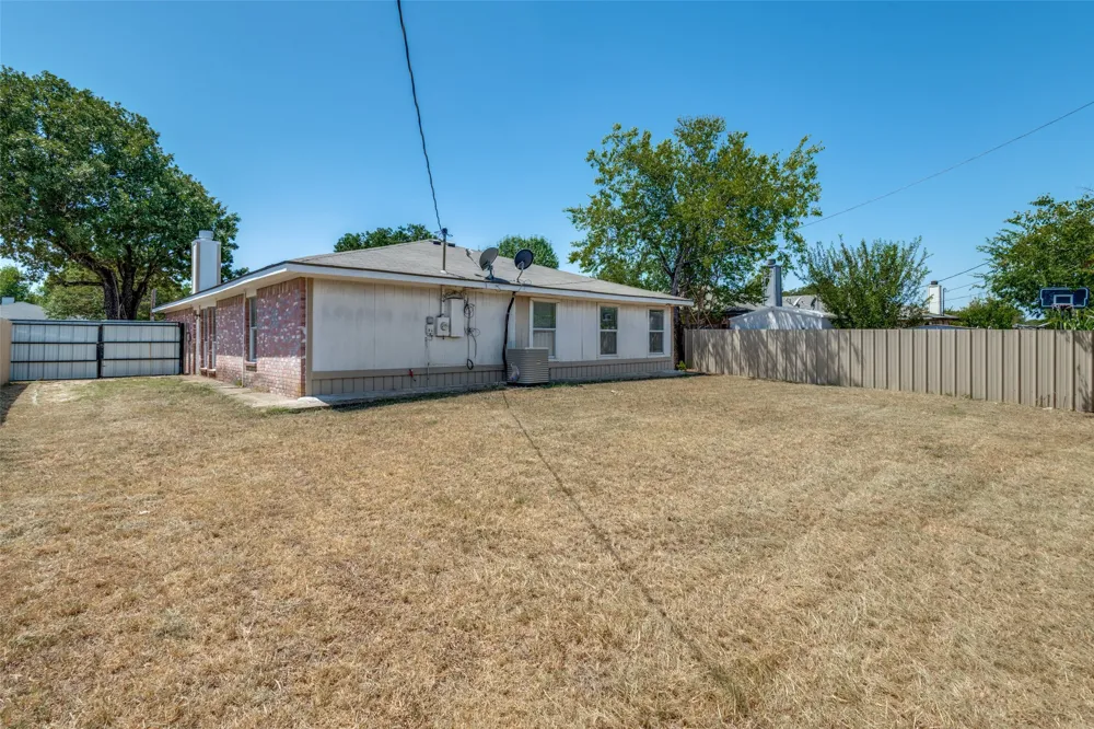 12215 Ortega Street Dallas, TX 75253