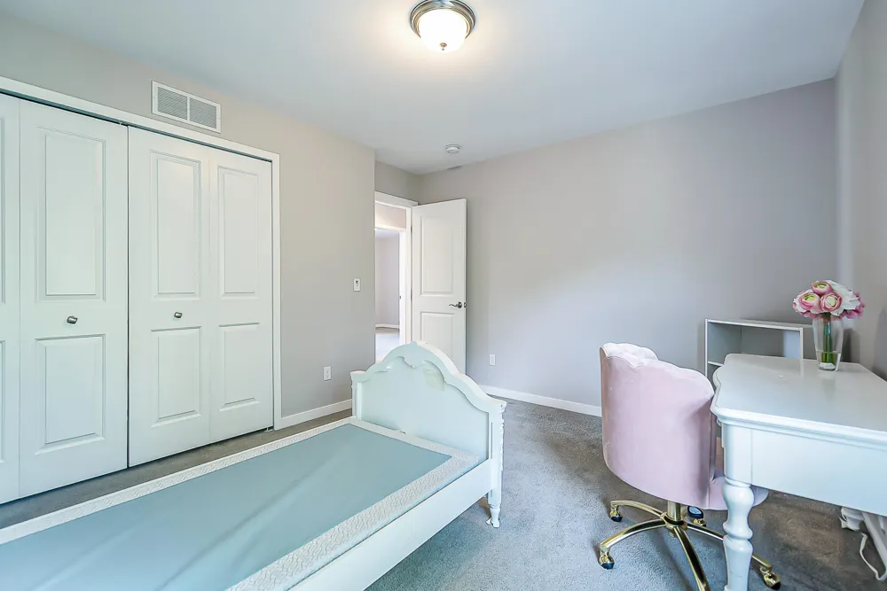 348 Sedgewood Lane Ann Arbor, MI 48103