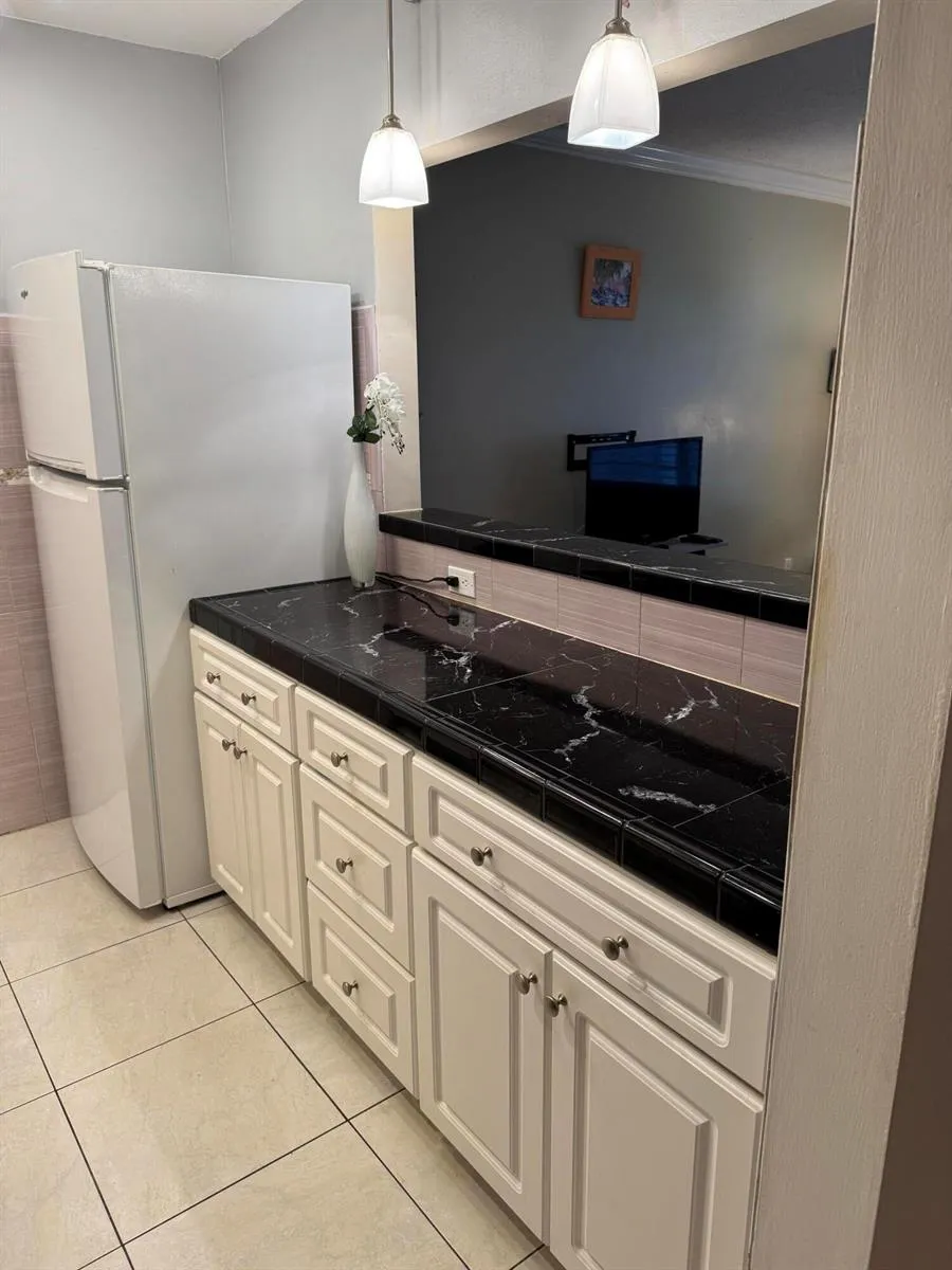 632 Snug Harbor Drive #D6 Boynton Beach, FL 33435