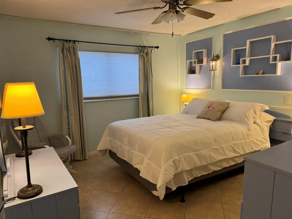 632 Snug Harbor Drive #D6 Boynton Beach, FL 33435