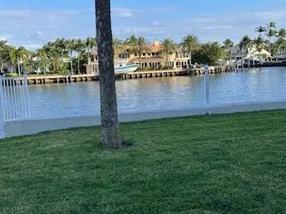 632 Snug Harbor Drive #D6 Boynton Beach, FL 33435