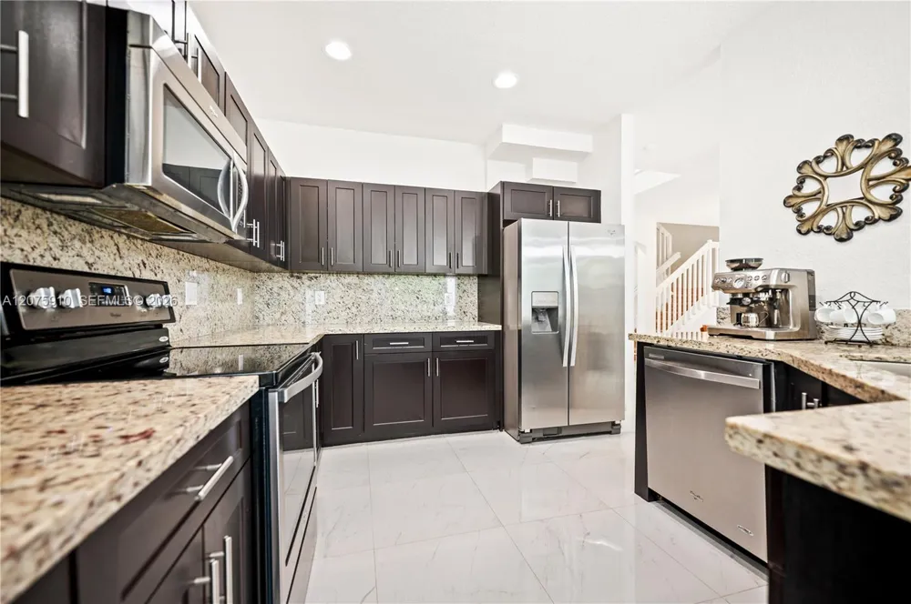 445 Conservation Dr Weston, FL 33327