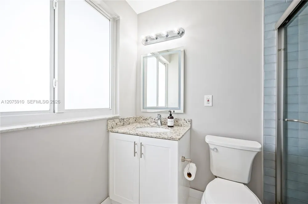 445 Conservation Dr Weston, FL 33327