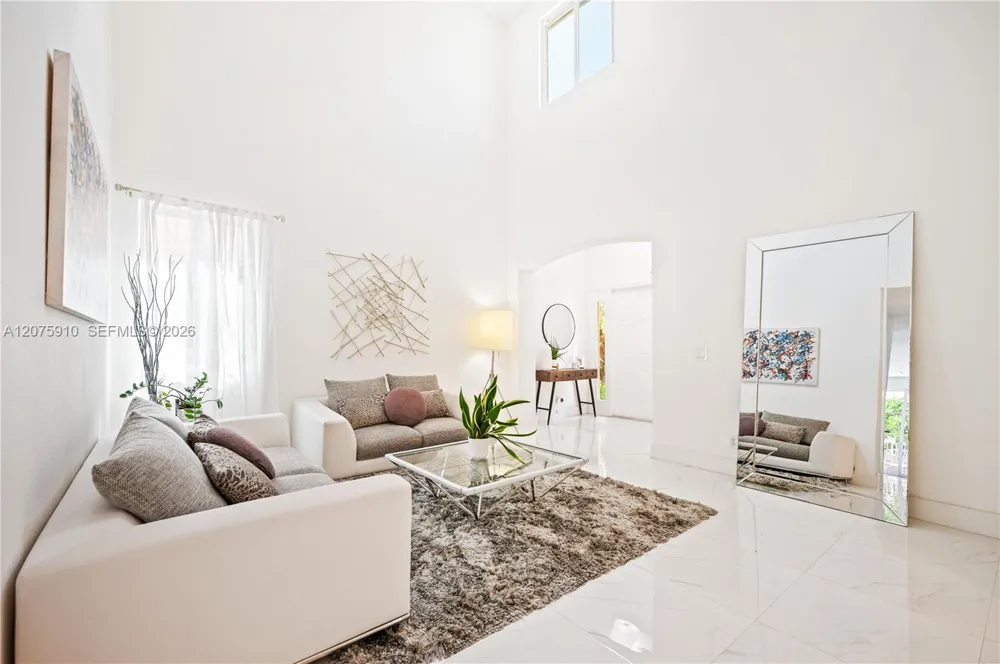 445 Conservation Dr Weston, FL 33327