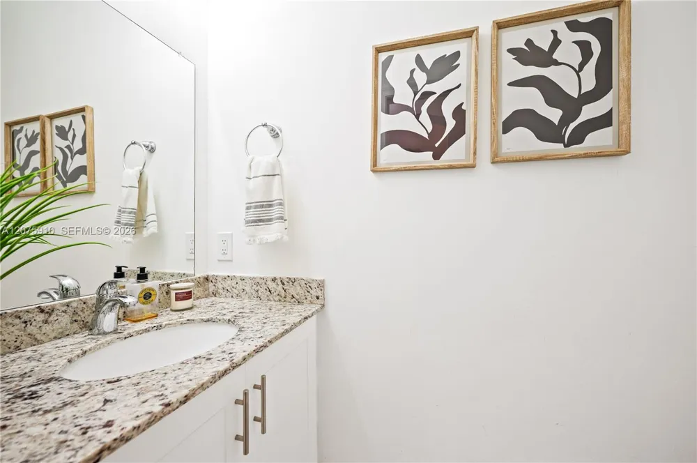 445 Conservation Dr Weston, FL 33327