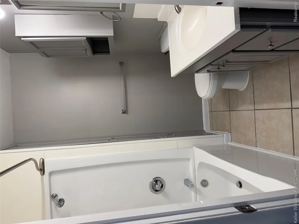 70190 Main Street #3 Richmond City, MI 48062