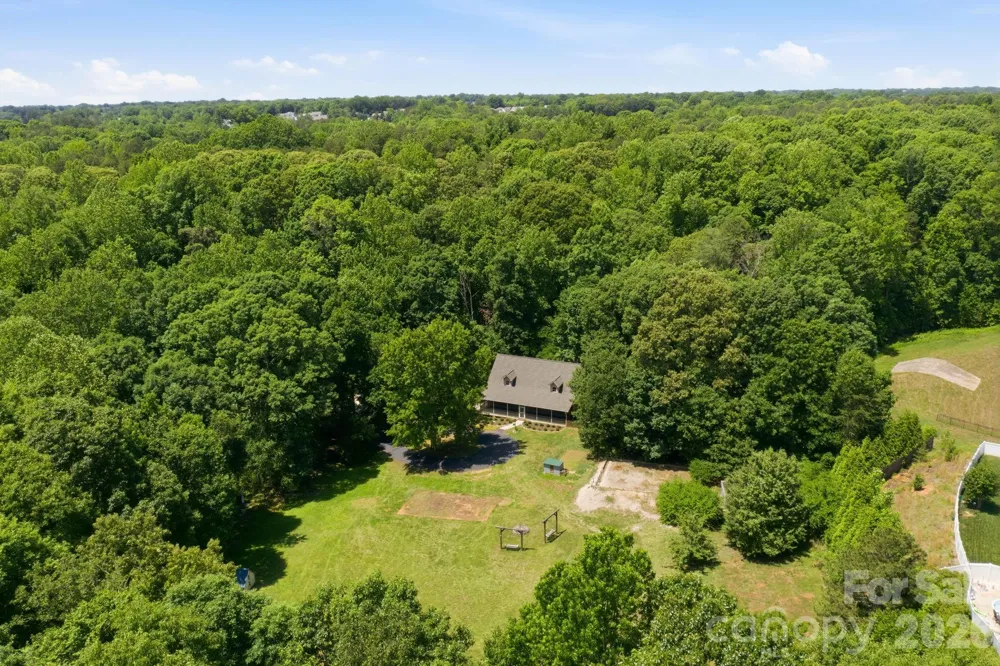 195 Azalea Road Mooresville, NC 28115