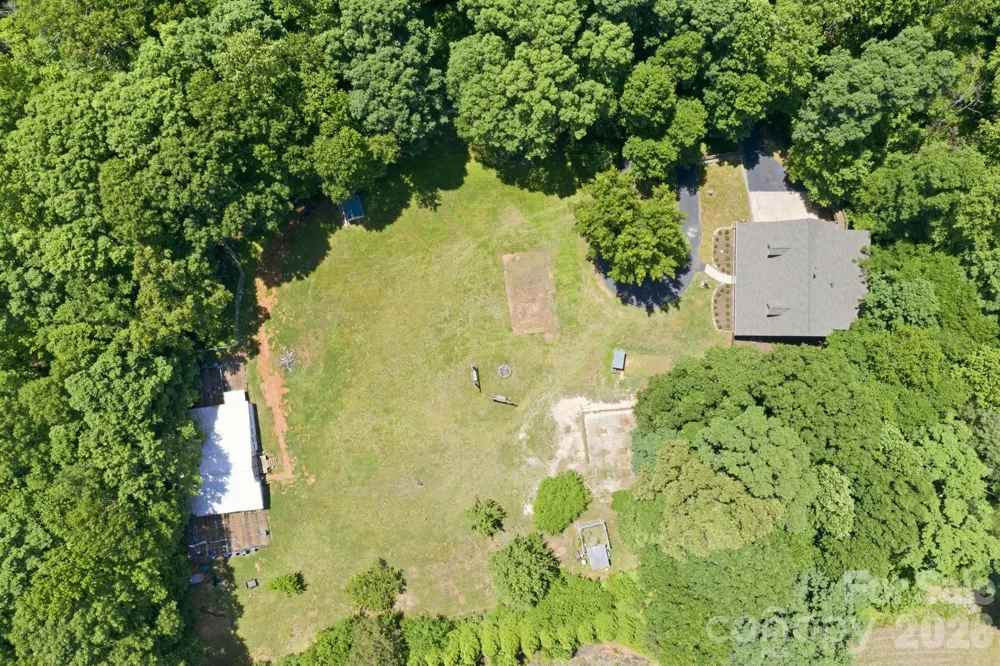 195 Azalea Road Mooresville, NC 28115