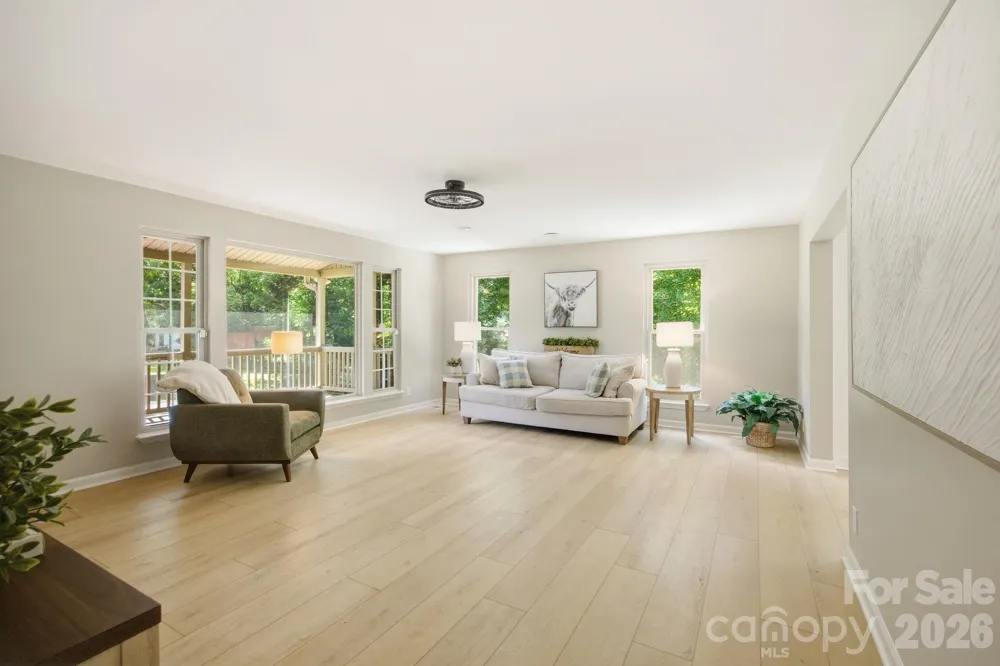 195 Azalea Road Mooresville, NC 28115