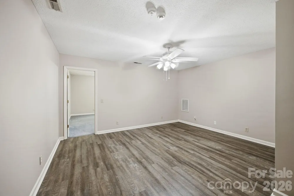 195 Azalea Road Mooresville, NC 28115