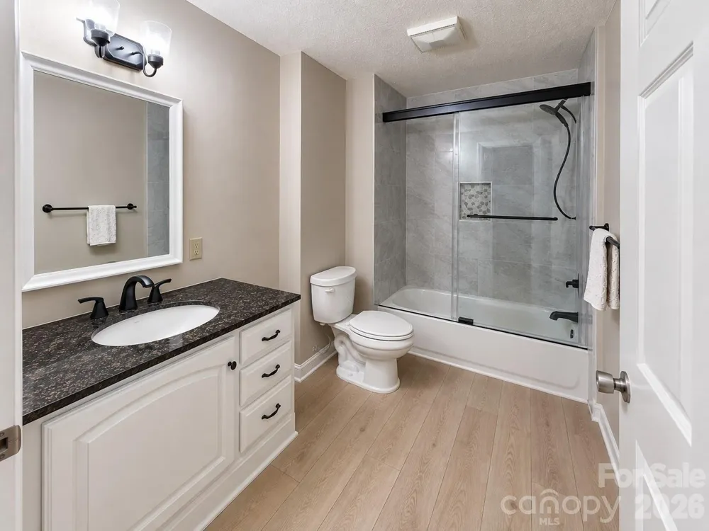 195 Azalea Road Mooresville, NC 28115