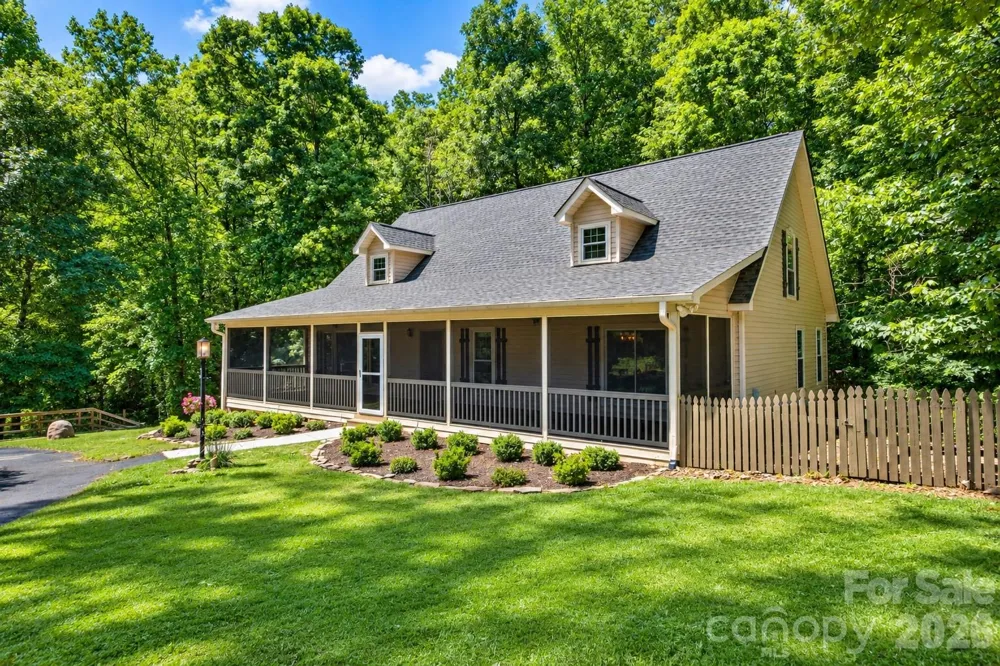 195 Azalea Road Mooresville, NC 28115