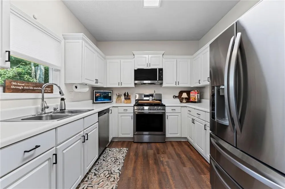 514 Rising Drive Woodstock, GA 30189