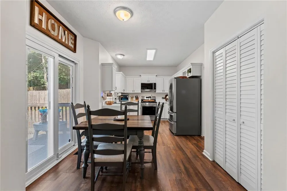 514 Rising Drive Woodstock, GA 30189