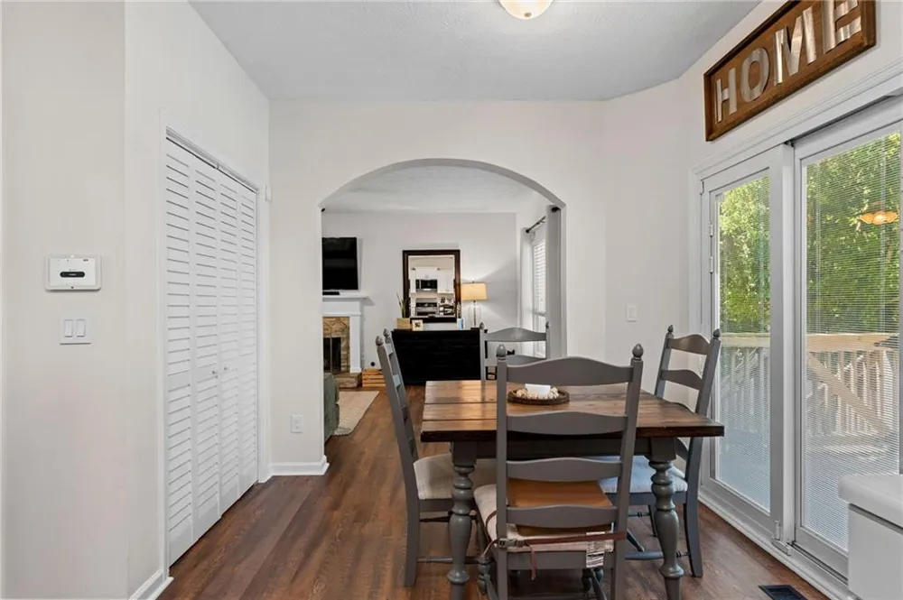 514 Rising Drive Woodstock, GA 30189
