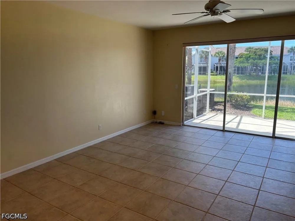 Village Edge Circle #5 Fort Myers, FL 33919