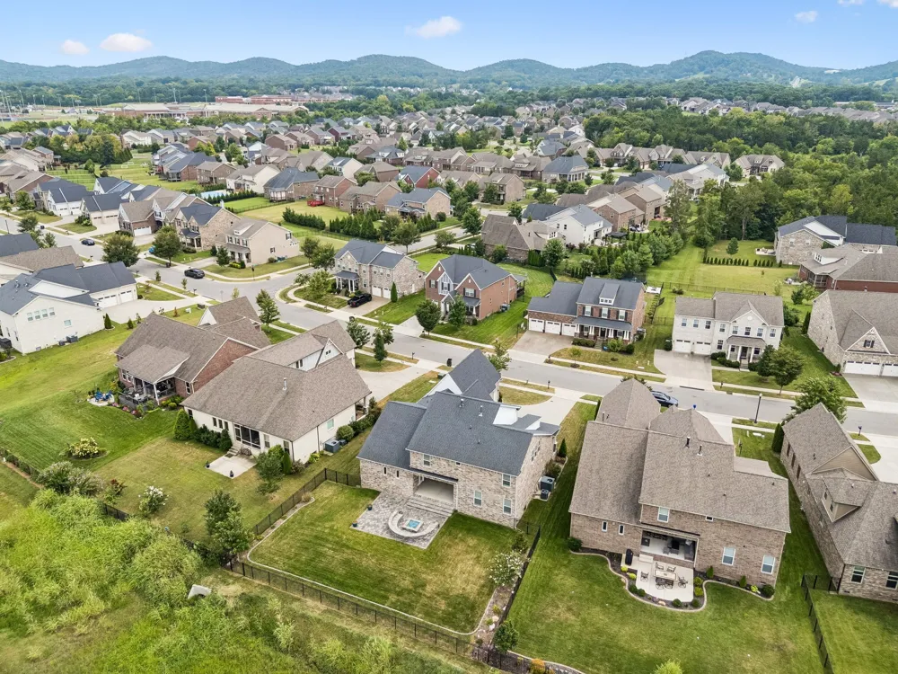 3231 Bradfield Dr Nolensville, TN 37135