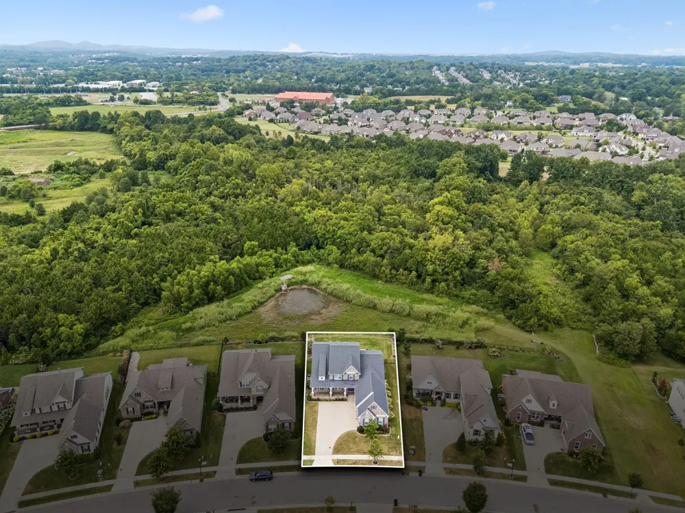 3231 Bradfield Dr Nolensville, TN 37135