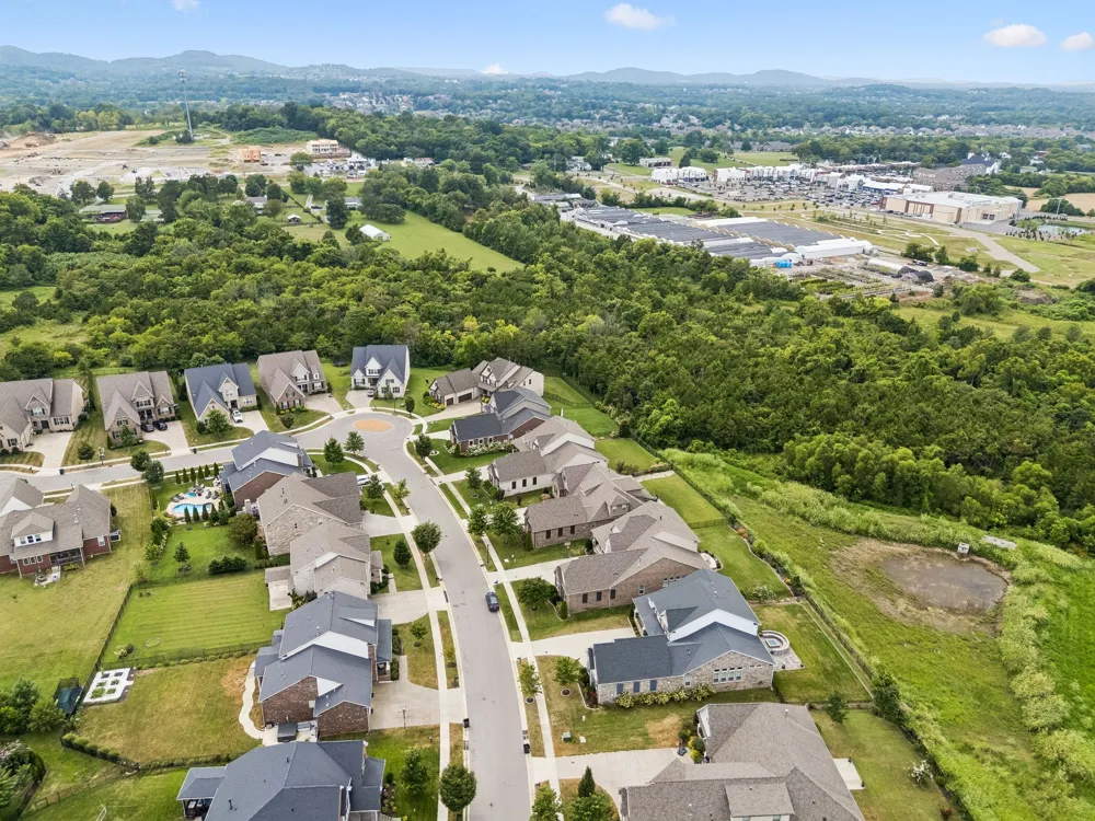 3231 Bradfield Dr Nolensville, TN 37135