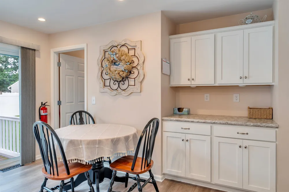 112 Davis Road Rio Grande, NJ 08242