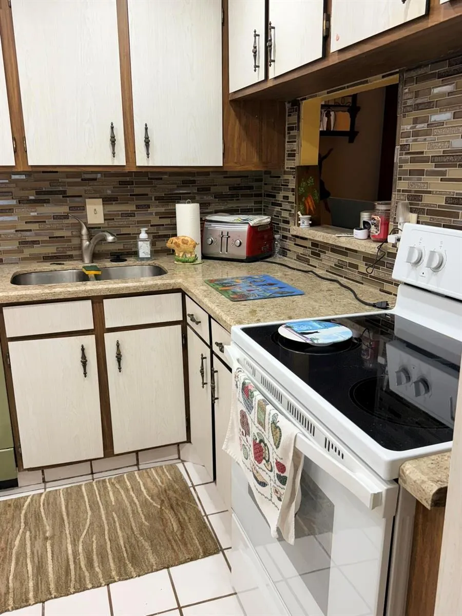 3150 Holiday Springs Boulevard #8-111 Margate, FL 33063