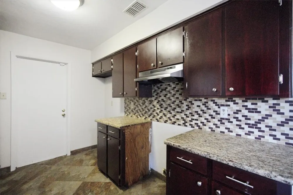 301 Pasadena Drive Kingsville, TX 78363