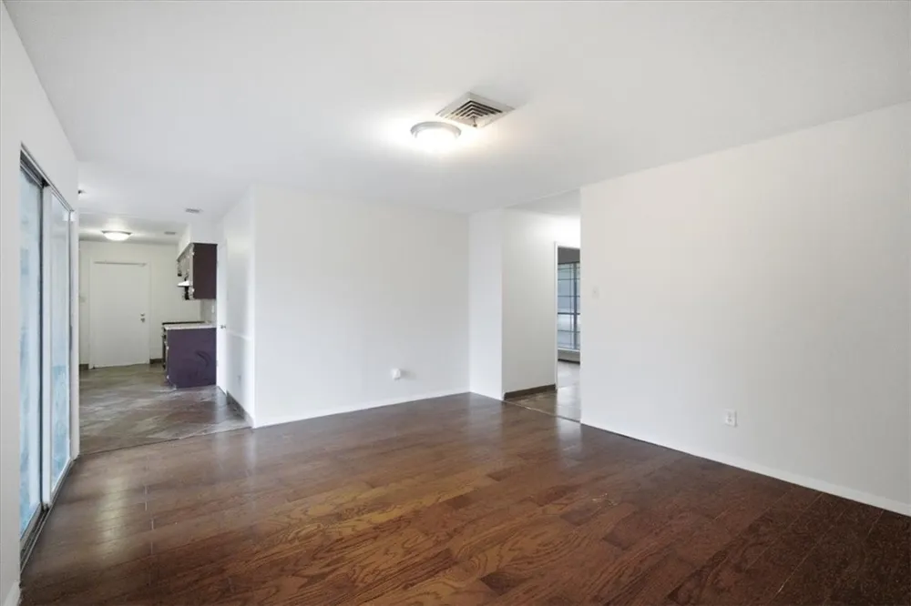 301 Pasadena Drive Kingsville, TX 78363