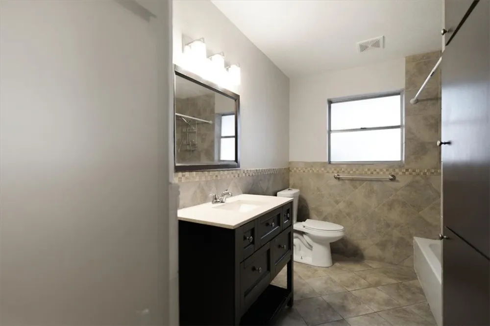 301 Pasadena Drive Kingsville, TX 78363